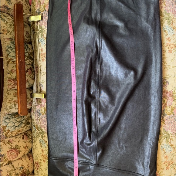 SPANX Black Pencil Skirt Medium - Picture 16 of 16